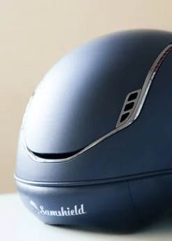 Reithelm Classic 2.0 Shadowmatt, Top Paint, Trim + Blason Black Chrome