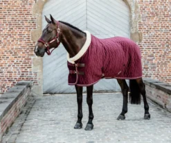 Stalldecke Show Rug Velvet, Turnierdecke, 160 g, Kunstfell